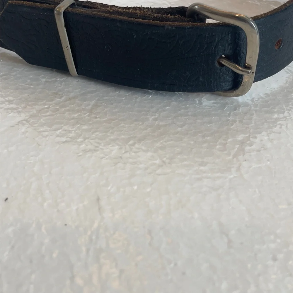 Vintage Y2K Black Leather Belt subtle floral detail Silvertone buckle girls